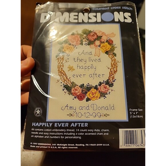 DIMENSIONS Counted Cross Stitch Kit #6743 HAPPILY EVER AFTER 5x7” to Personalize - Picture 2 of 6